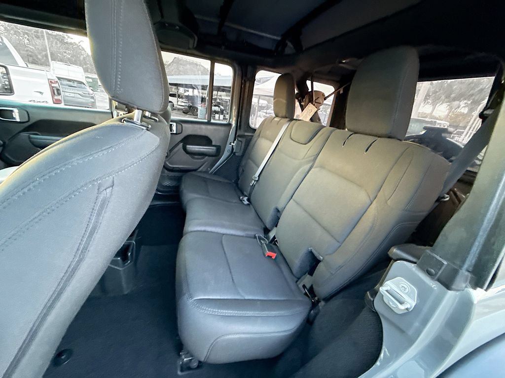 Used 2021 Jeep Wrangler Unlimited Sport AWD/4WD image 26