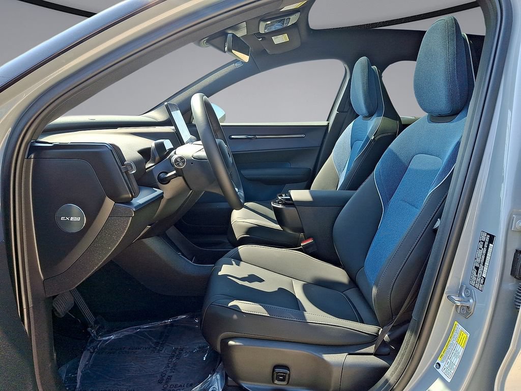 New 2025 Volvo EX30 Plus w/ Protection Package Premier AWD/4WD image 20