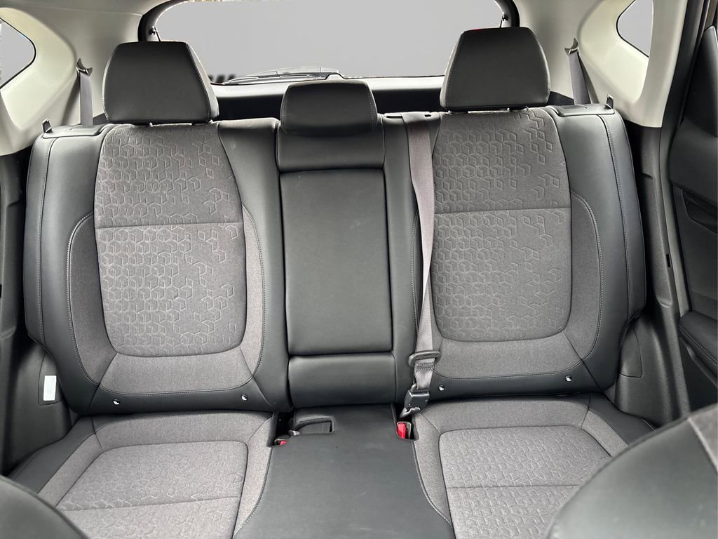 Certified 2024 Kia Seltos S image 17
