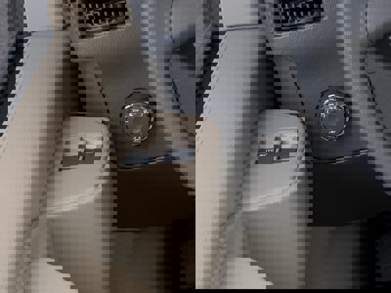 New 2026 Chevrolet Express 4500 RWD image 22