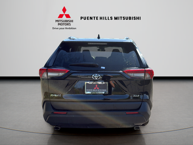 Used 2025 Toyota RAV4 XLE FWD image 6