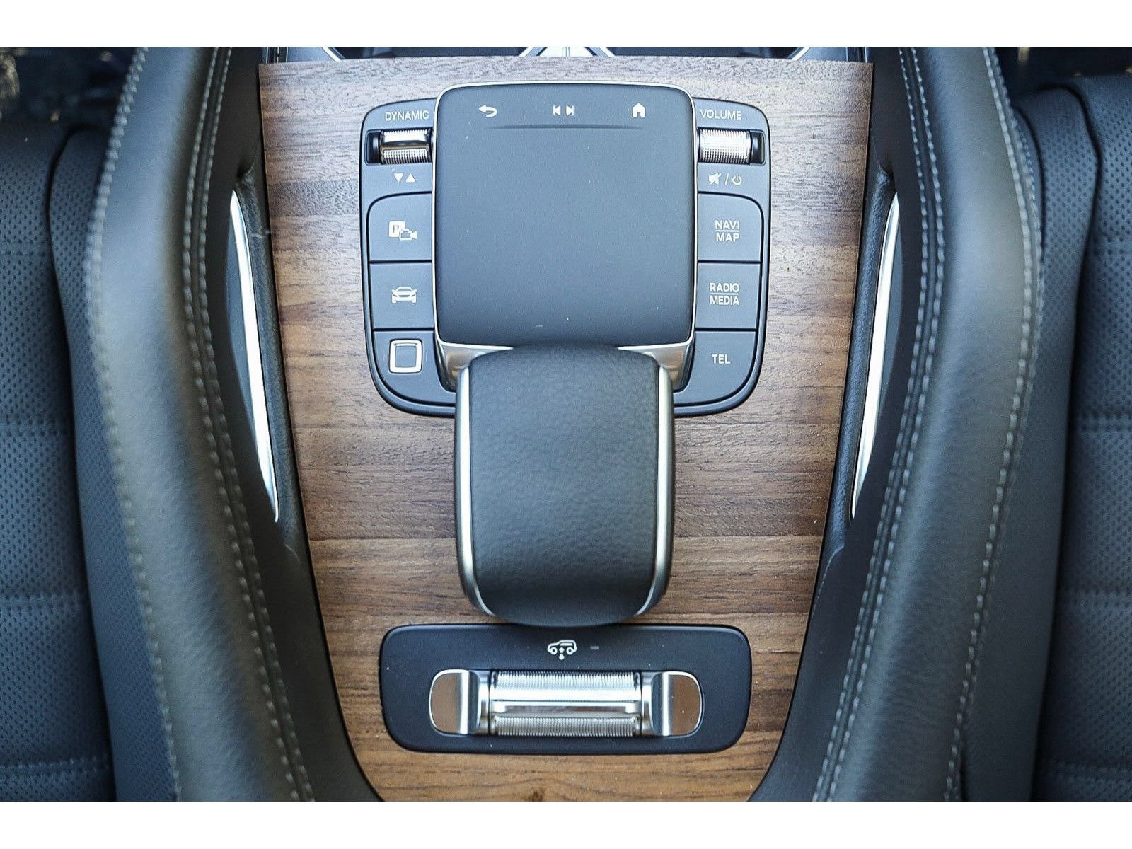Used 2025 Mercedes-Benz GLE 580 4MATIC image 17