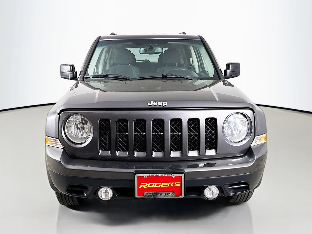 Used 2016 Jeep Patriot Sport w/ Power Value Group AWD/4WD image 2