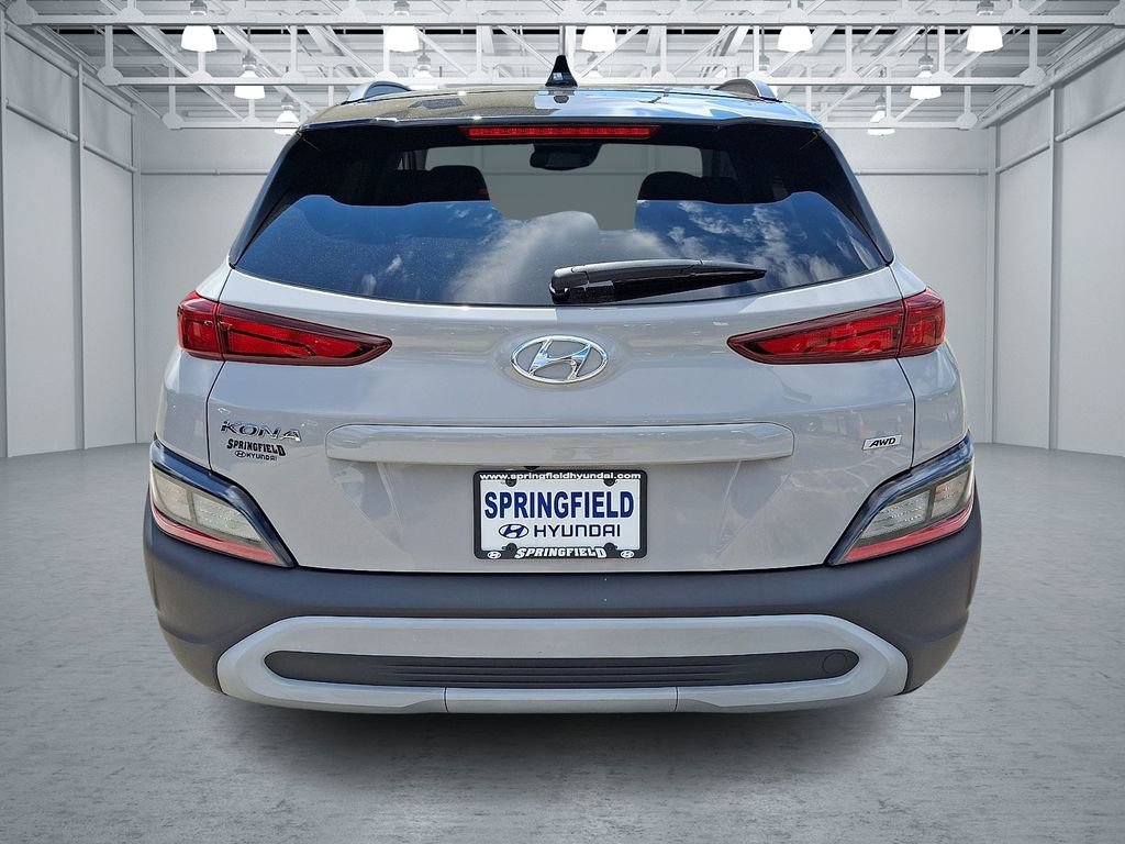 Certified 2023 Hyundai Kona SEL AWD/4WD image 3