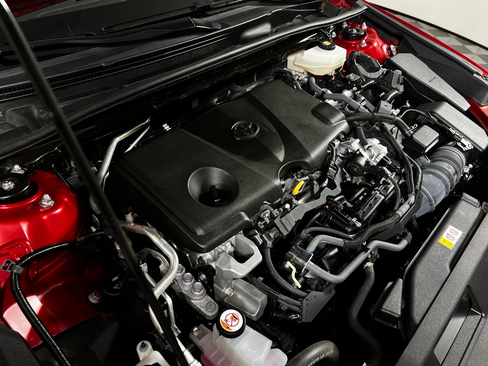 Certified 2025 Toyota Camry SE FWD image 10