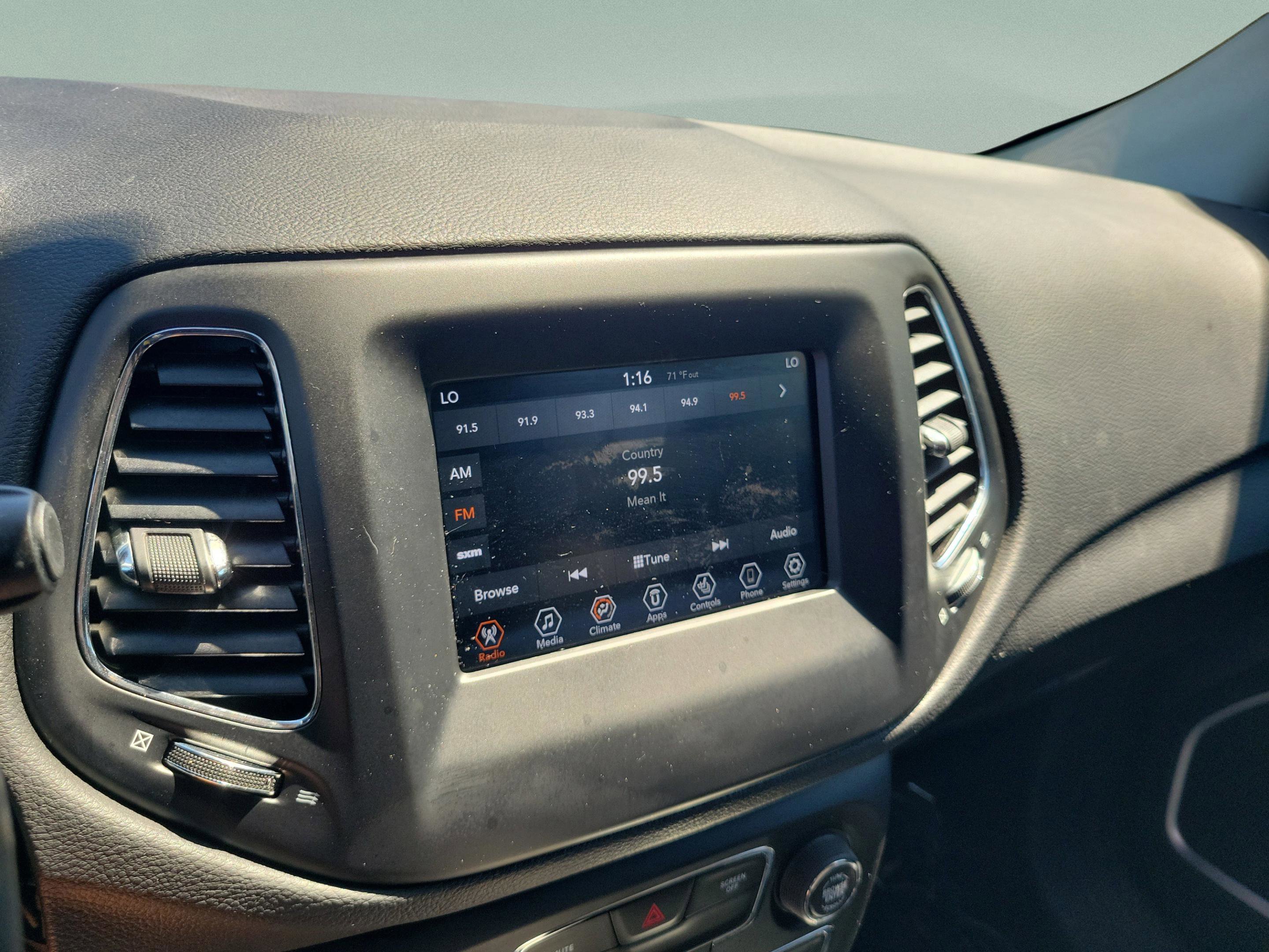 Used 2020 Jeep Compass Latitude w/ Popular Equipment Group image 22