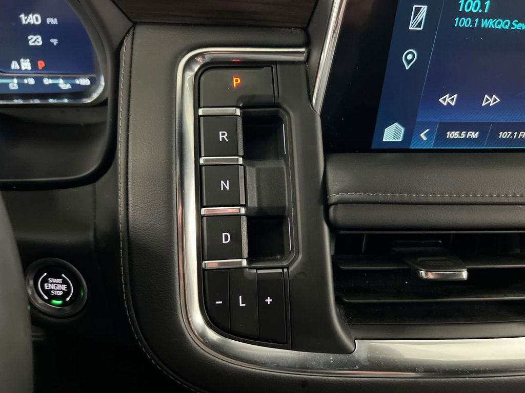 Used 2024 Chevrolet Suburban LT image 18