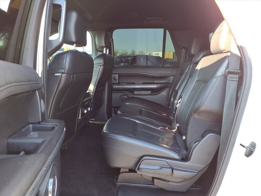 Used 2019 Ford Expedition Max XLT w/ Equipment Group 202A image 18
