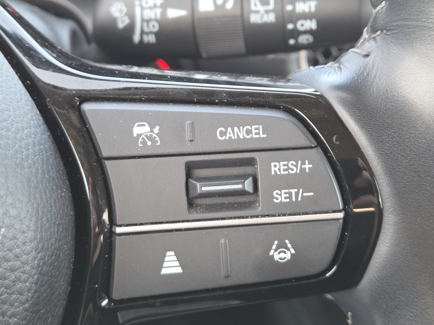 Used 2026 Honda HR-V EX-L image 11