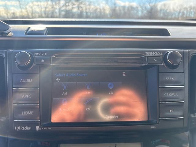 Used 2014 Toyota RAV4 XLE AWD/4WD image 30