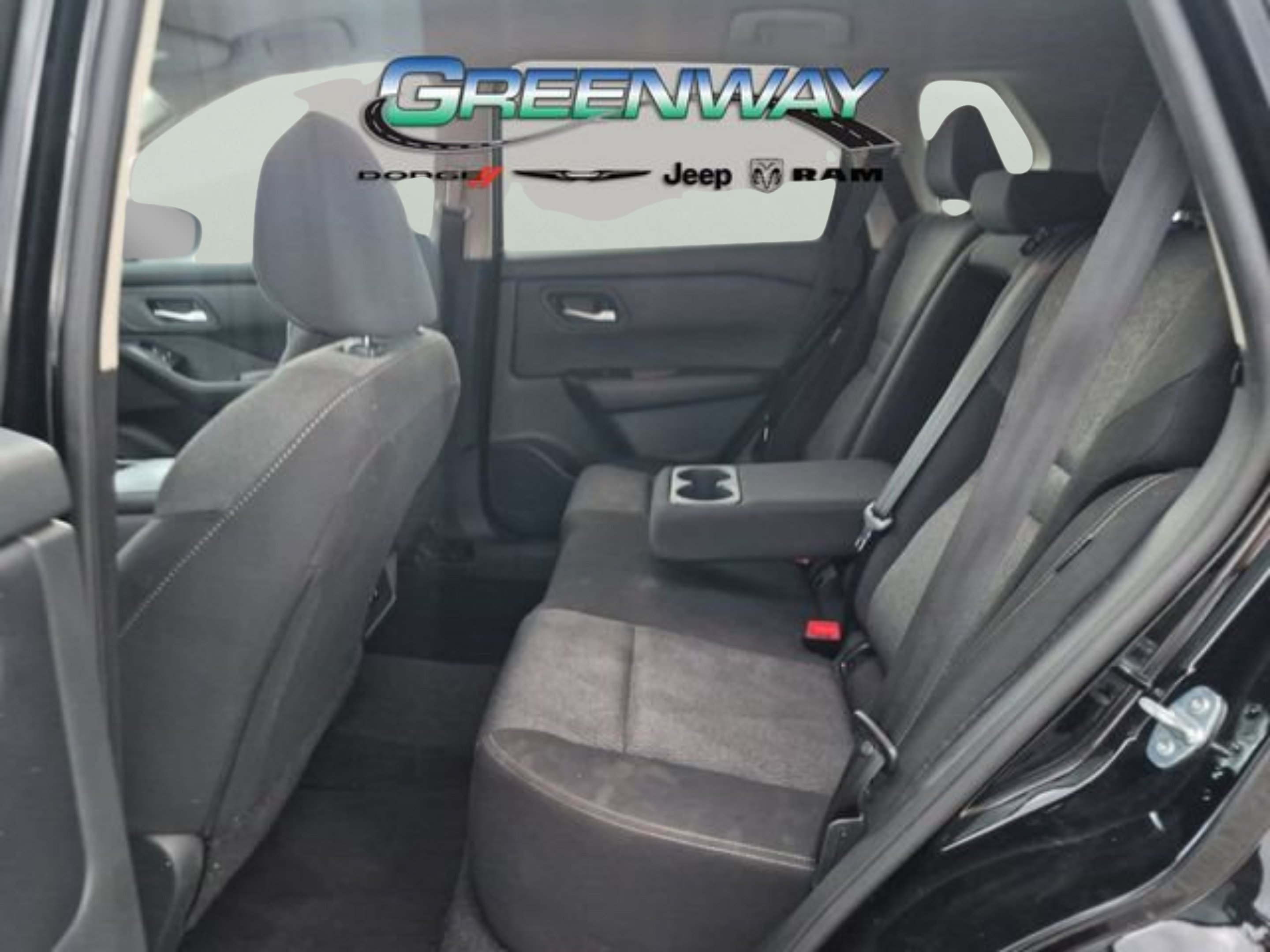 Used 2024 Nissan Rogue SV AWD/4WD image 13
