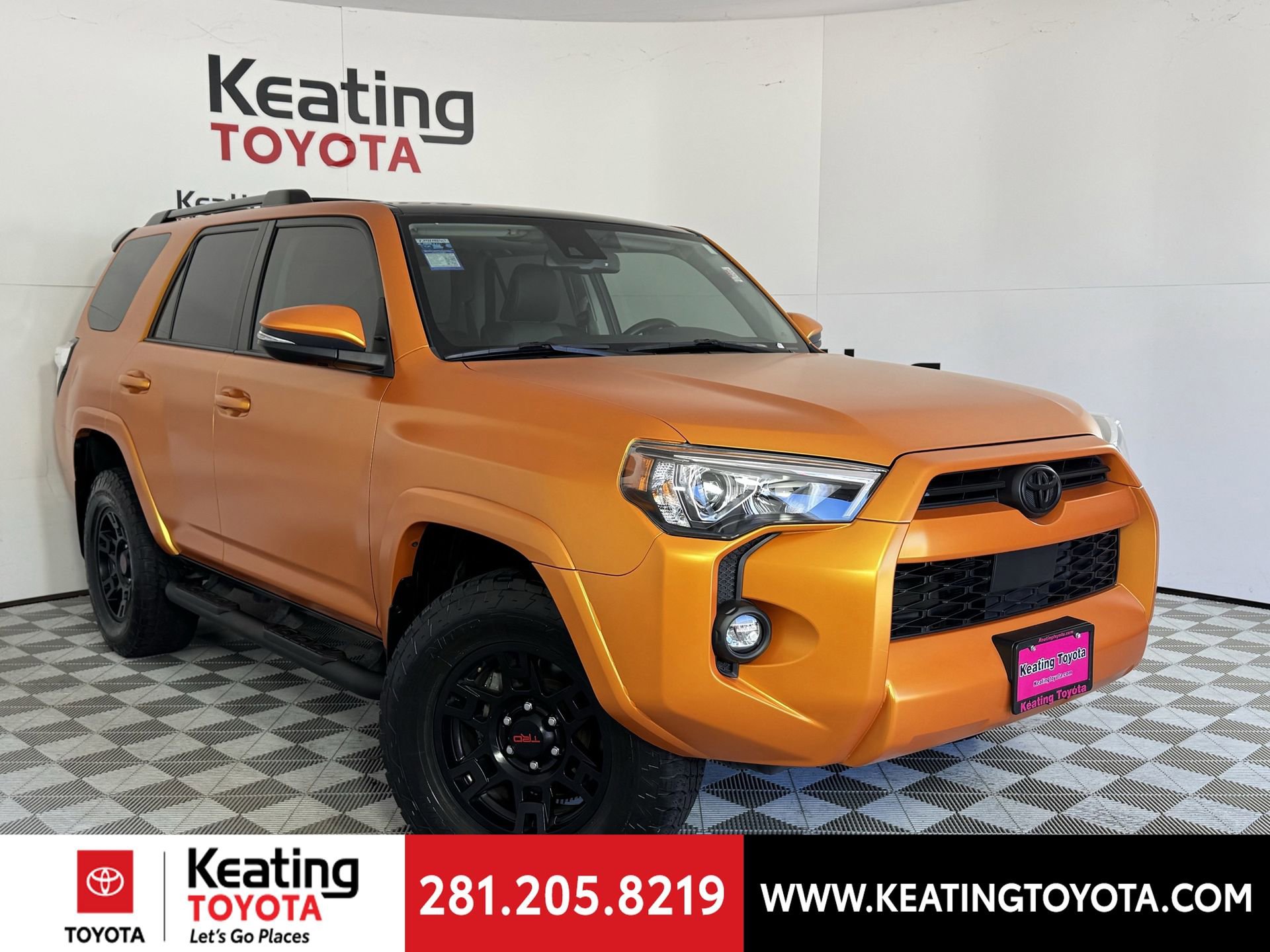 Used 2023 Toyota 4Runner SR5 Premium w/ Moonroof Package image 2