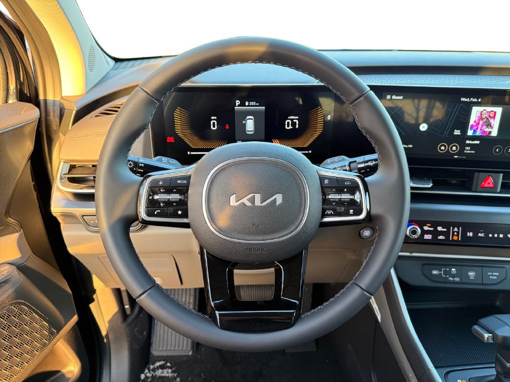 New 2026 Kia Carnival FWD image 12