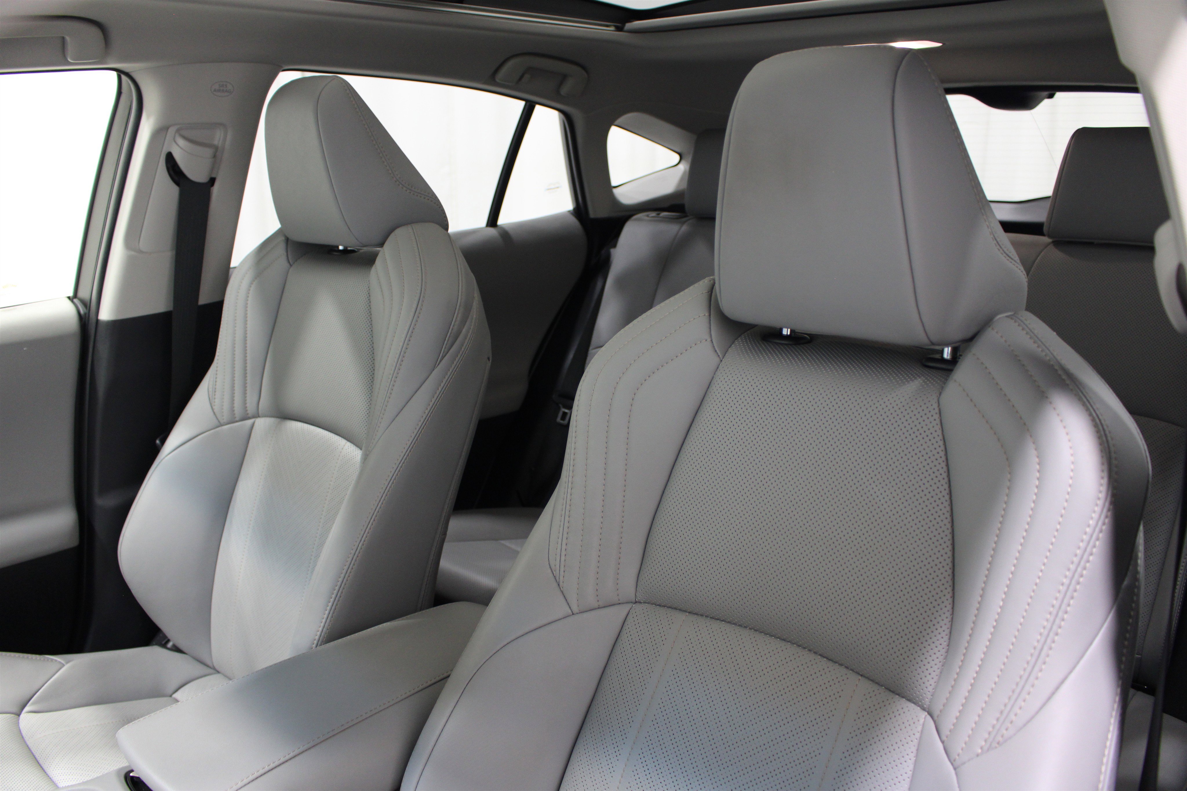 Used 2021 Toyota Venza Limited AWD/4WD image 4