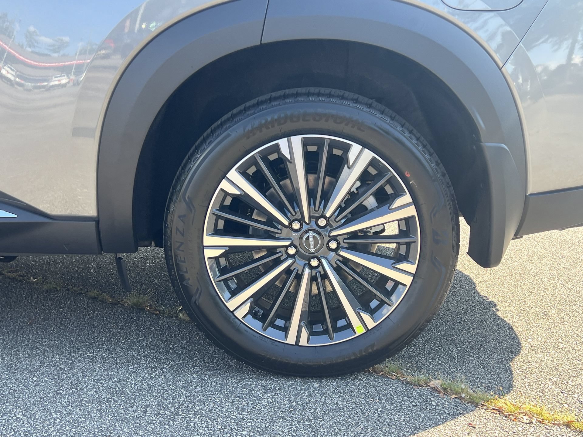 New 2026 Nissan Pathfinder Platinum FWD image 29
