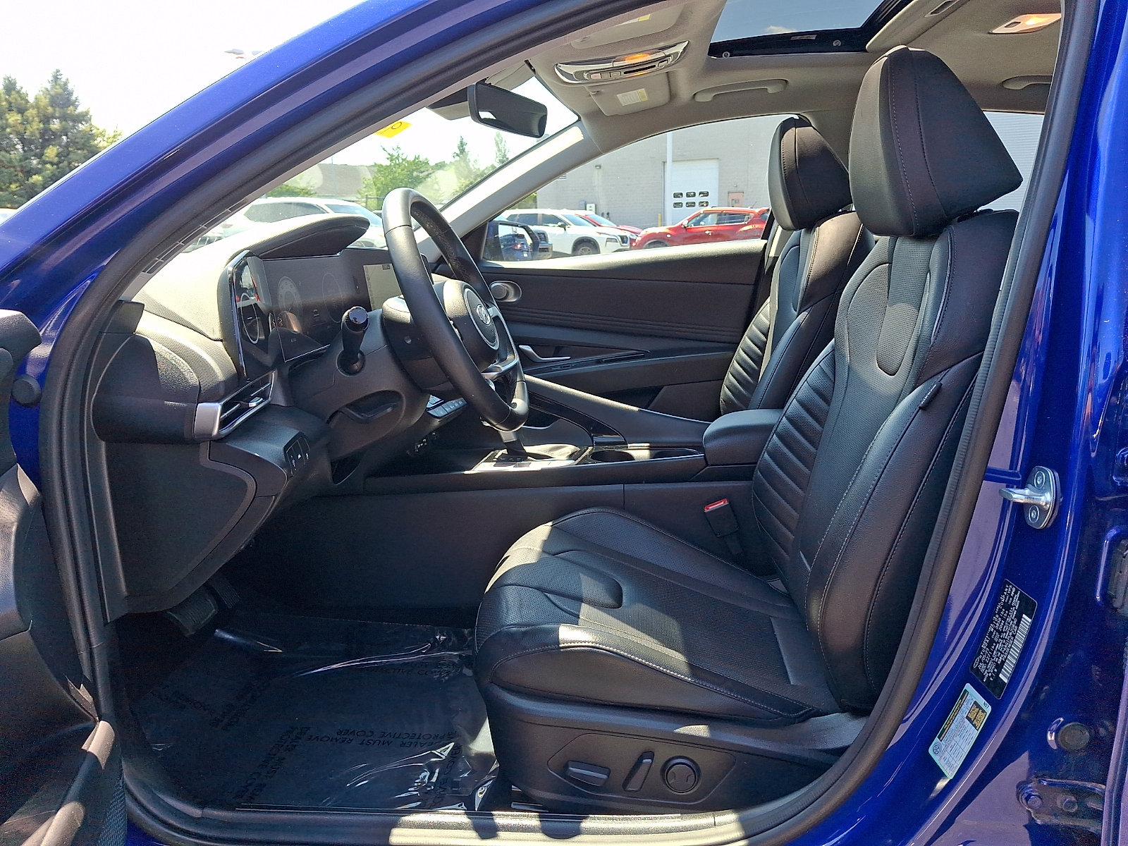 Used 2023 Hyundai Elantra Limited FWD image 13