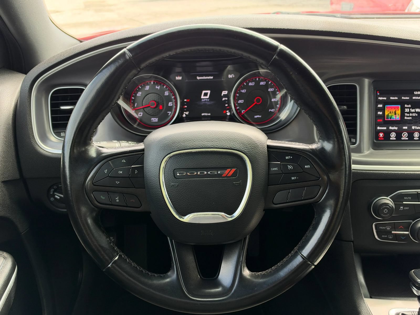Used 2022 Dodge Charger SXT RWD image 8