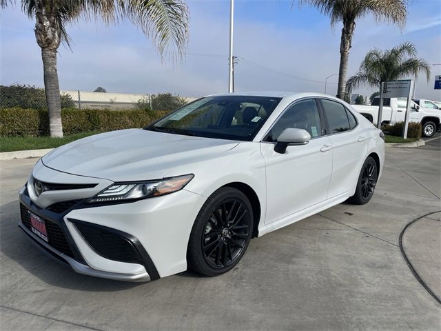 Used 2022 Toyota Camry XSE image 4