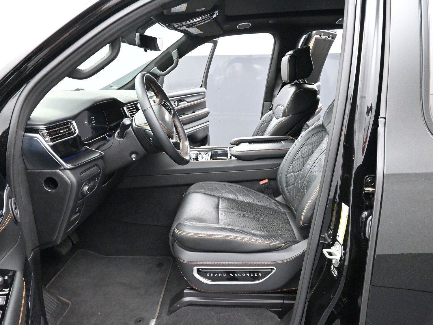 Used 2024 Jeep Grand Wagoneer Series III w/ Quick Order Packagew 28T AWD/4WD image 15