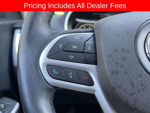 Used 2017 Jeep Cherokee Trailhawk AWD/4WD image 29