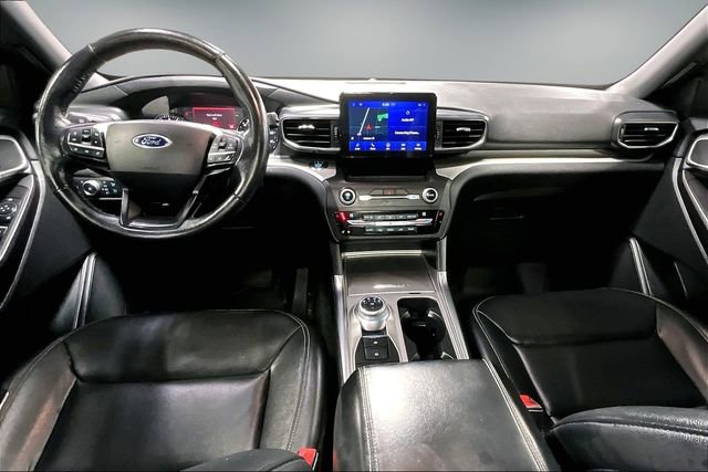 Used 2020 Ford Explorer XLT w/ Equipment Group 202A image 9