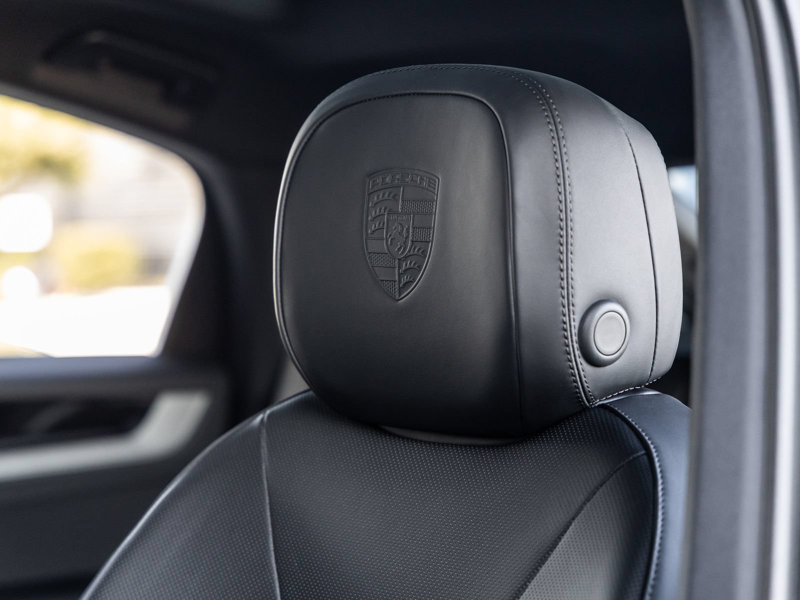 Certified 2026 Porsche Cayenne Coupe AWD/4WD image 25