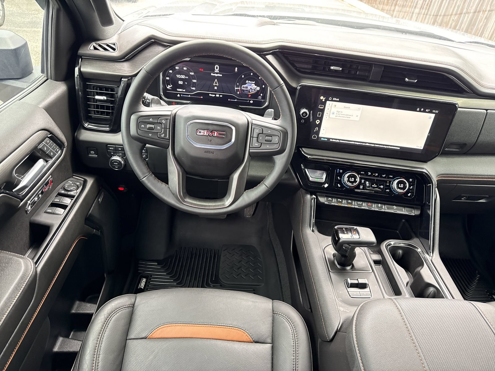 Used 2024 GMC Sierra 1500 AT4 w/ Technology Package AWD/4WD image 12