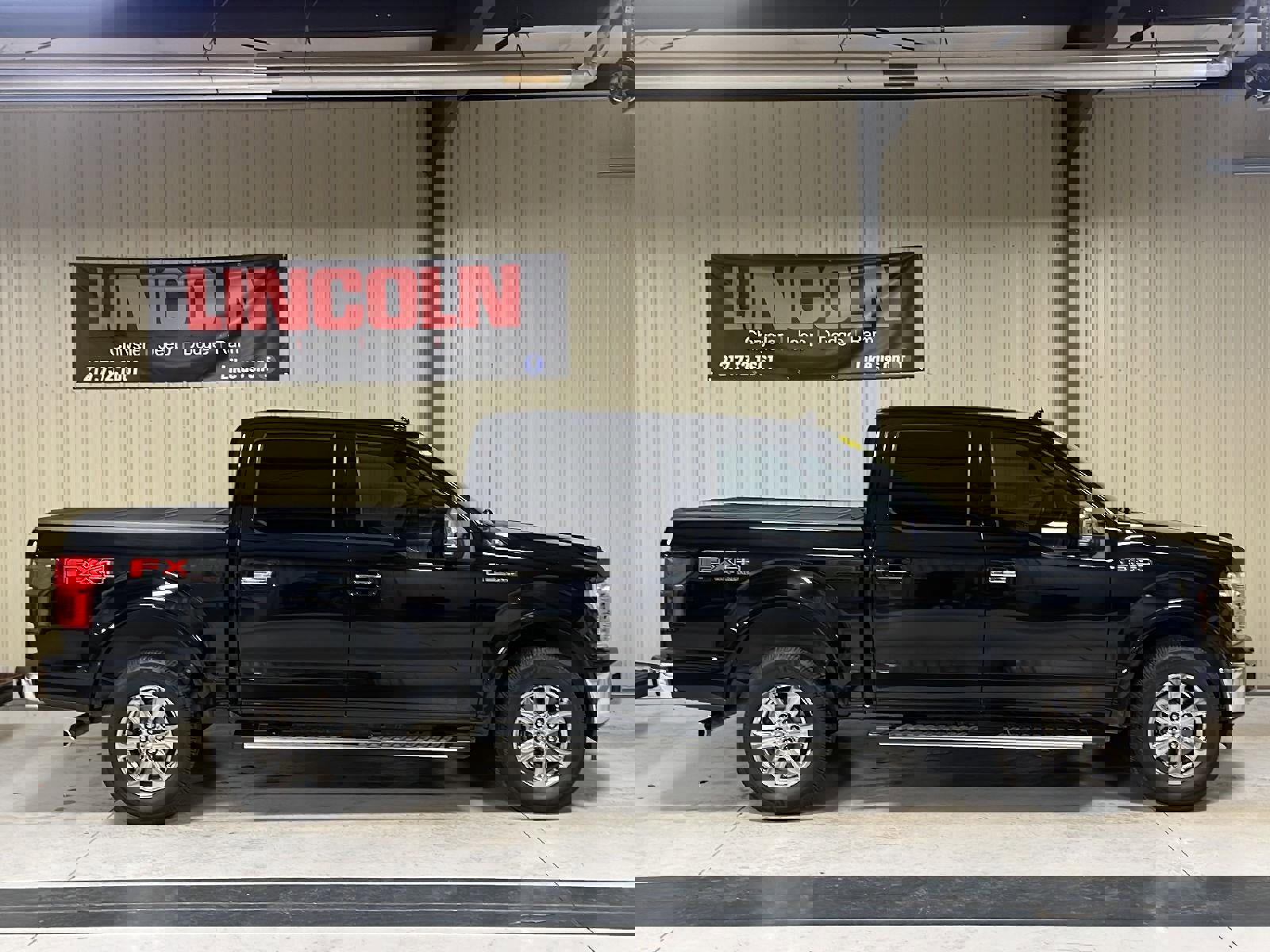 Used 2018 Ford F150 Lariat w/ Equipment Group 502A Luxury image 5