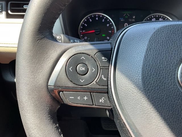 Used 2021 Toyota RAV4 XLE Premium FWD image 27