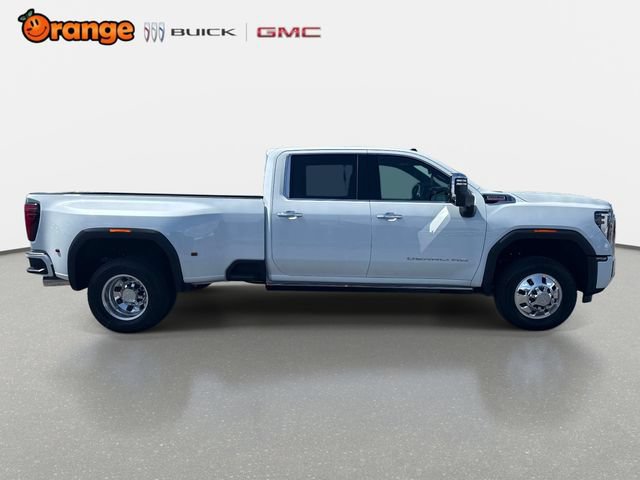 New 2026 GMC Sierra 3500 Denali w/ Denali Reserve Package AWD/4WD image 2