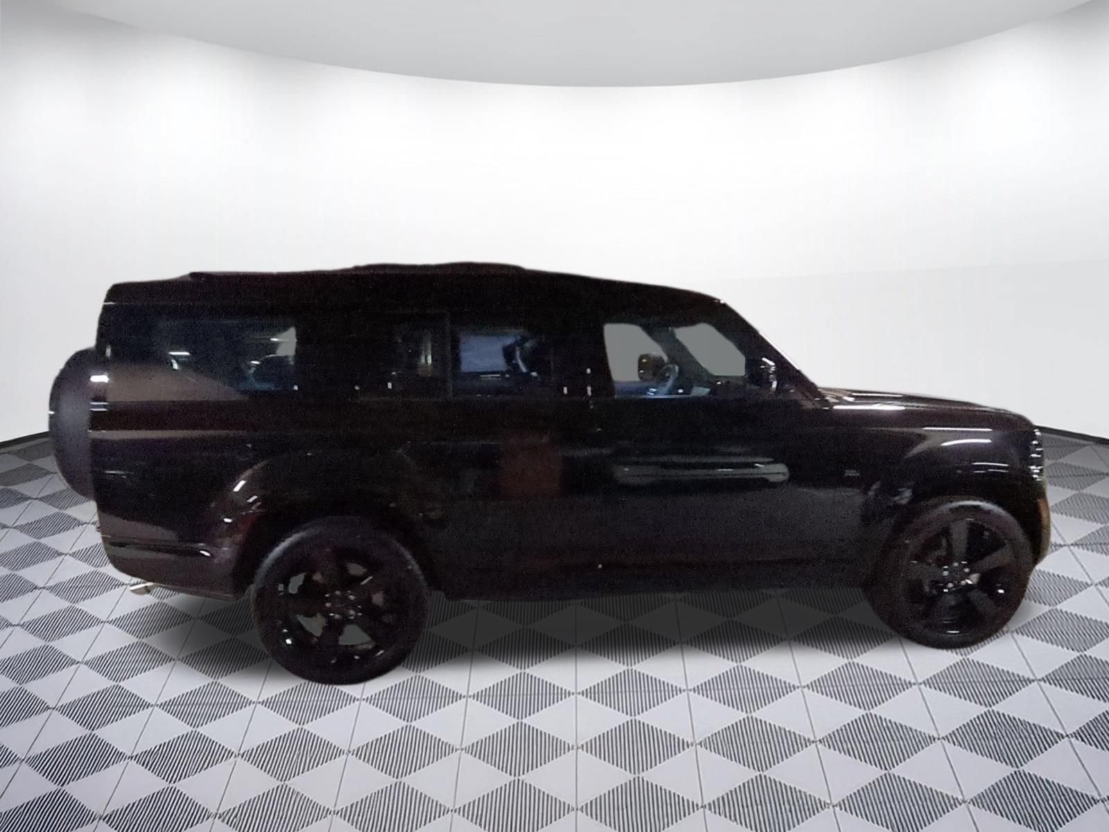 New 2026 Land Rover Defender 130 V8 AWD/4WD image 6