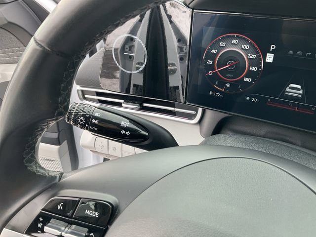 Used 2024 Hyundai Elantra Limited image 21