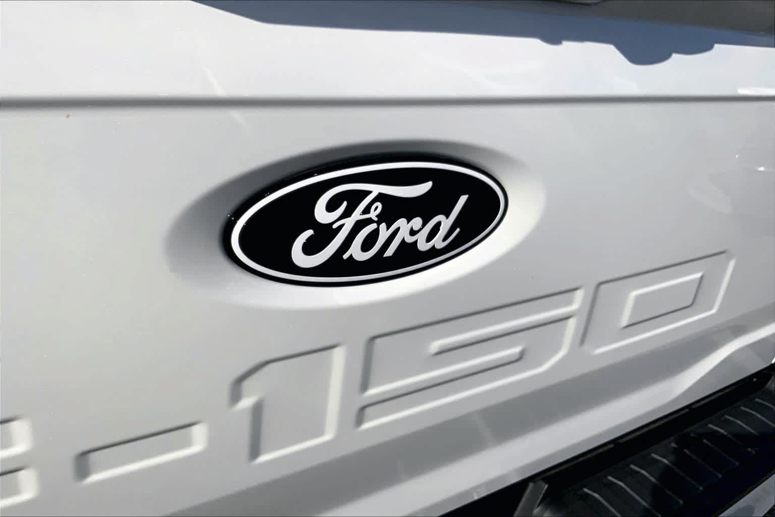 Used 2025 Ford F150 Lariat w/ Equipment Group 502A High AWD/4WD image 33