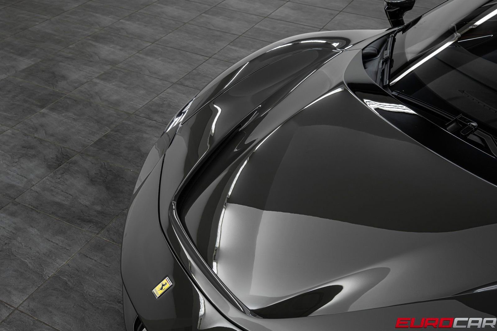 Used 2024 Ferrari SF90 Spider image 11