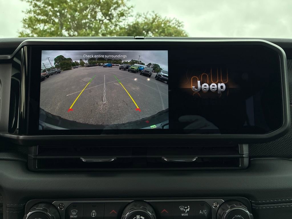 New 2025 Jeep Wrangler Unlimited Rubicon image 19