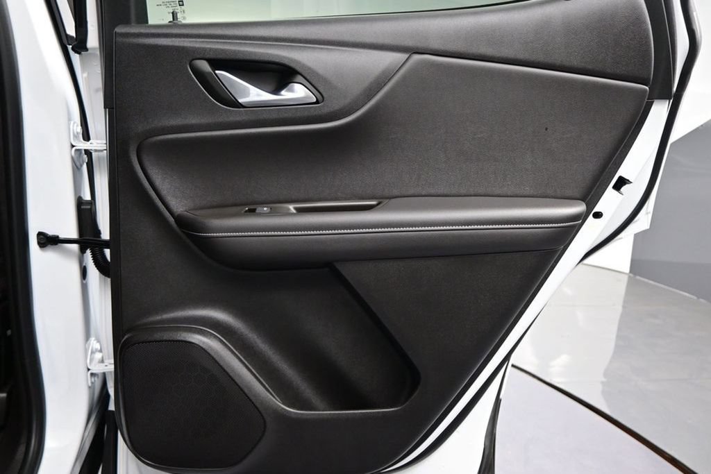 New 2025 Chevrolet Blazer LT w/ Convenience Package FWD image 33