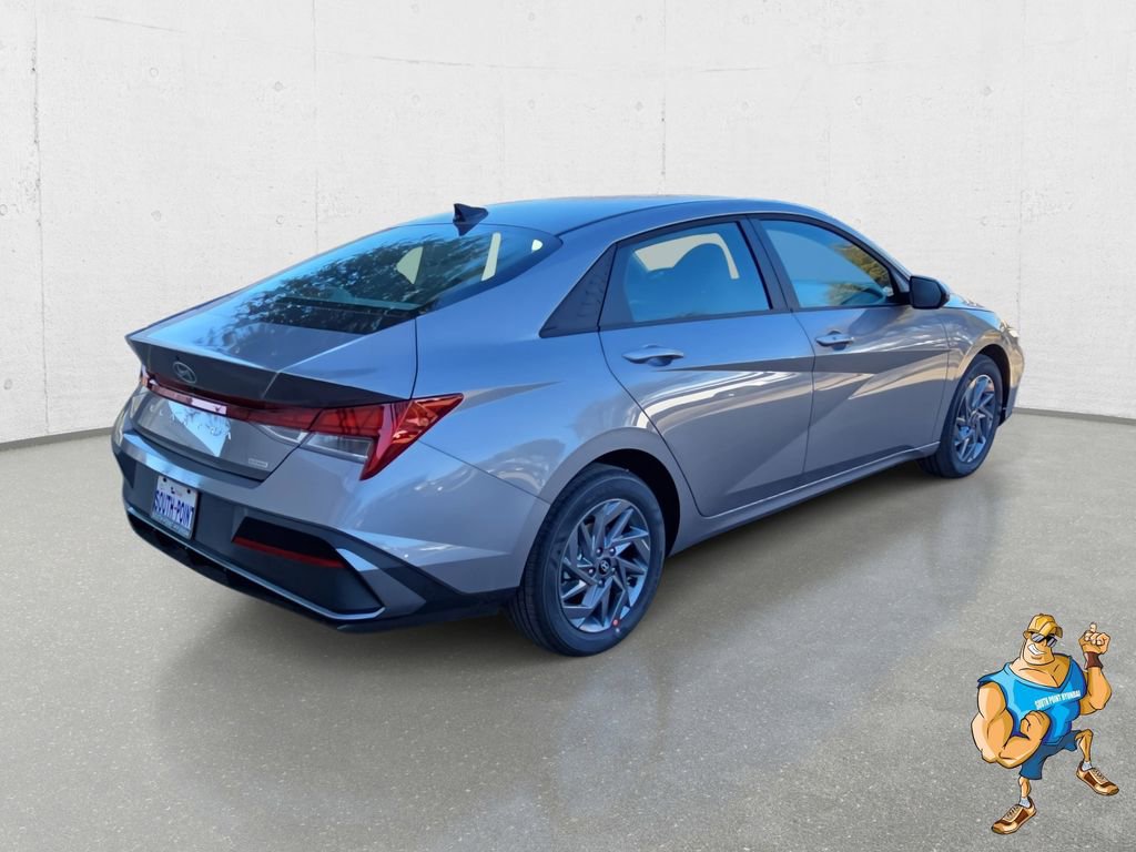 New 2026 Hyundai Elantra Hybrid w/ Cargo Package FWD image 5