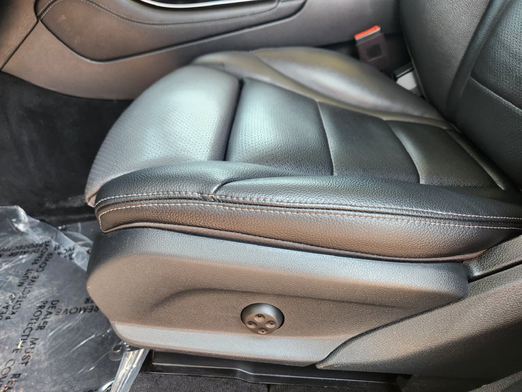 Used 2021 Mercedes-Benz GLC 300 4MATIC image 14