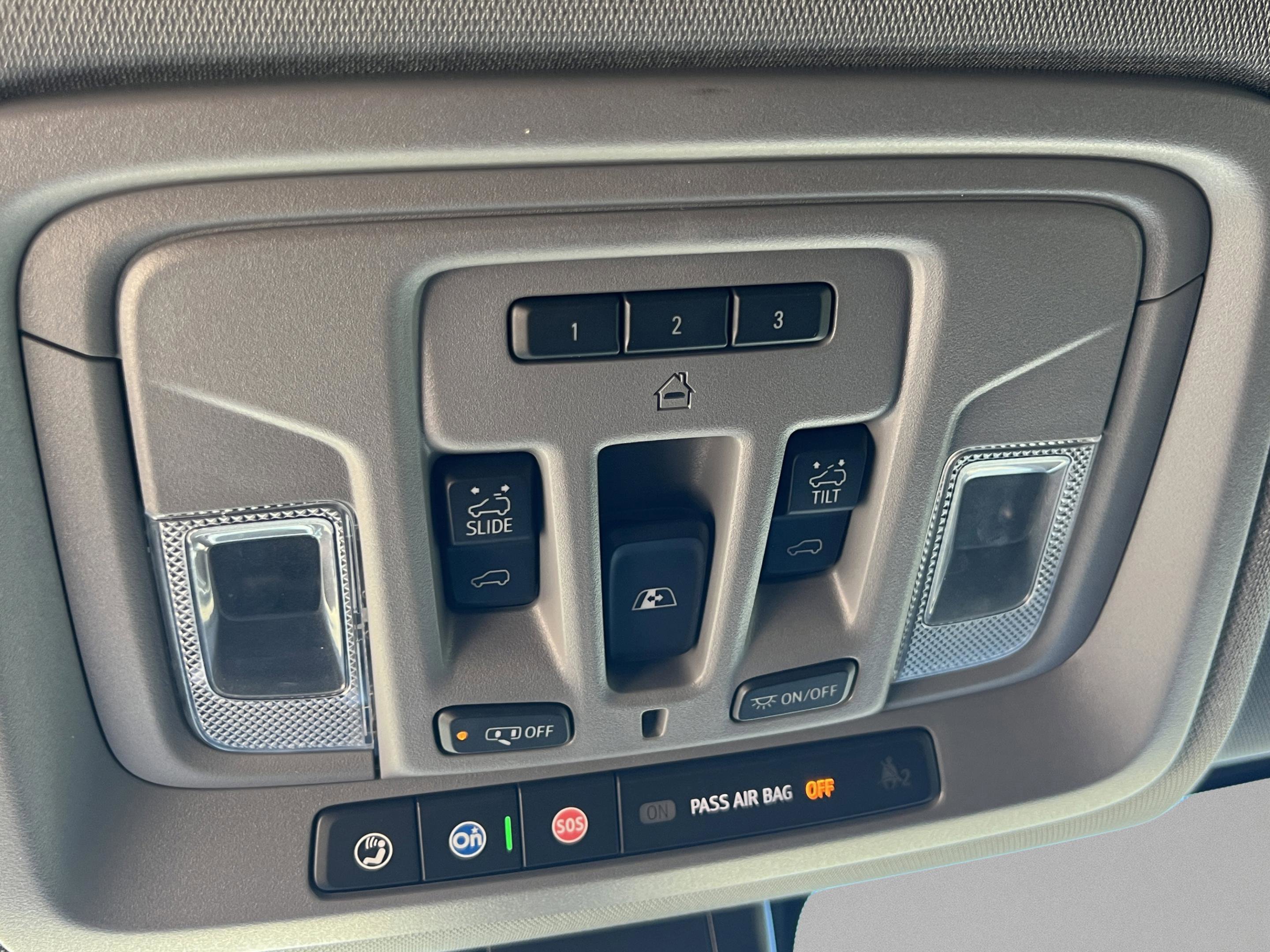 Used 2023 Chevrolet Silverado 2500 LTZ w/ LTZ Premium Package image 37