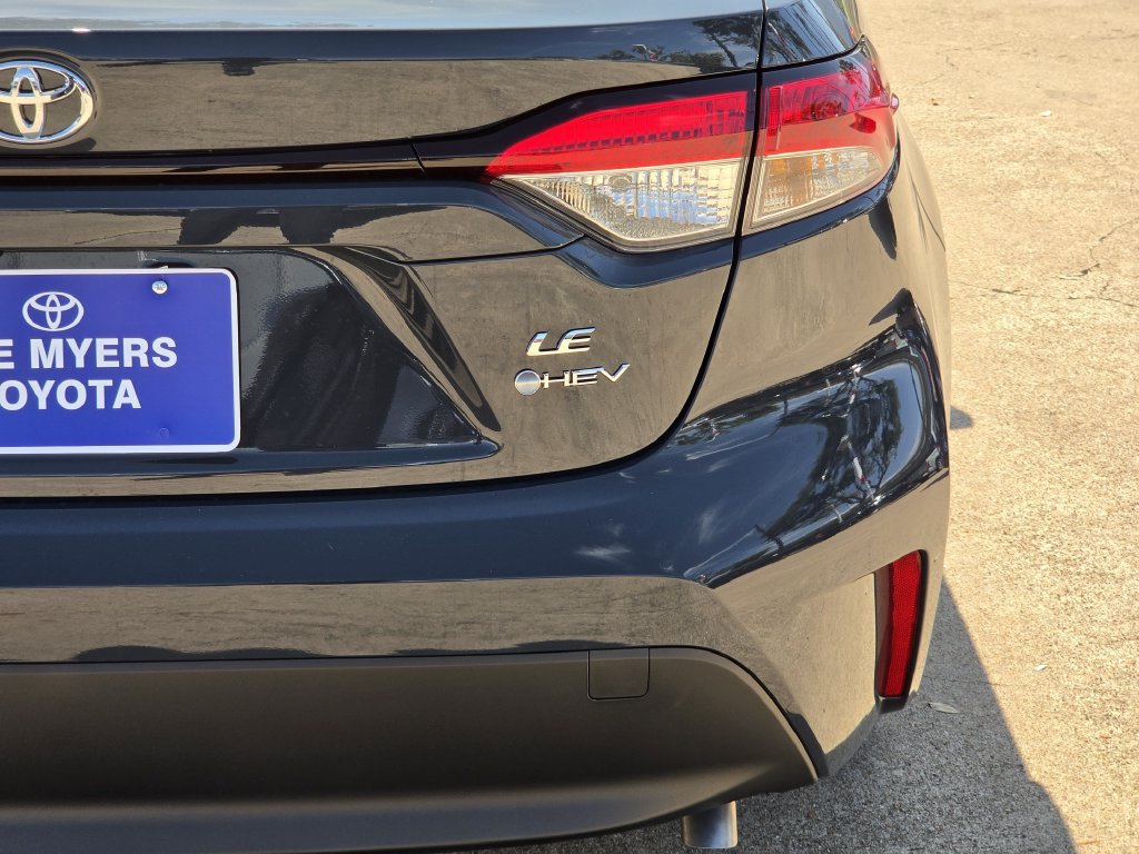 New 2027 Toyota Corolla LE FWD image 9