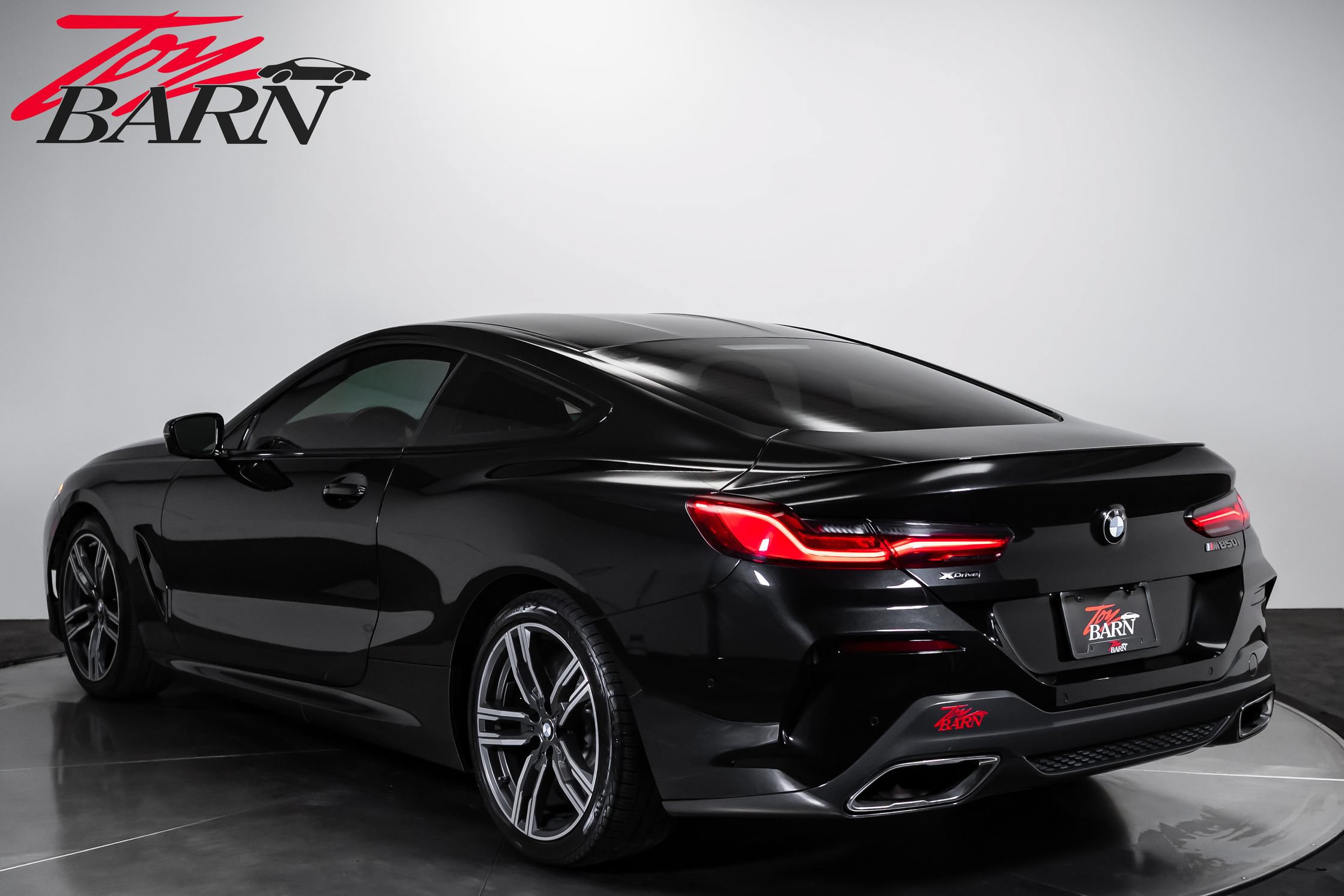 Used 2021 BMW M850i xDrive Coupe w/ Driving Assistance Package AWD/4WD image 3