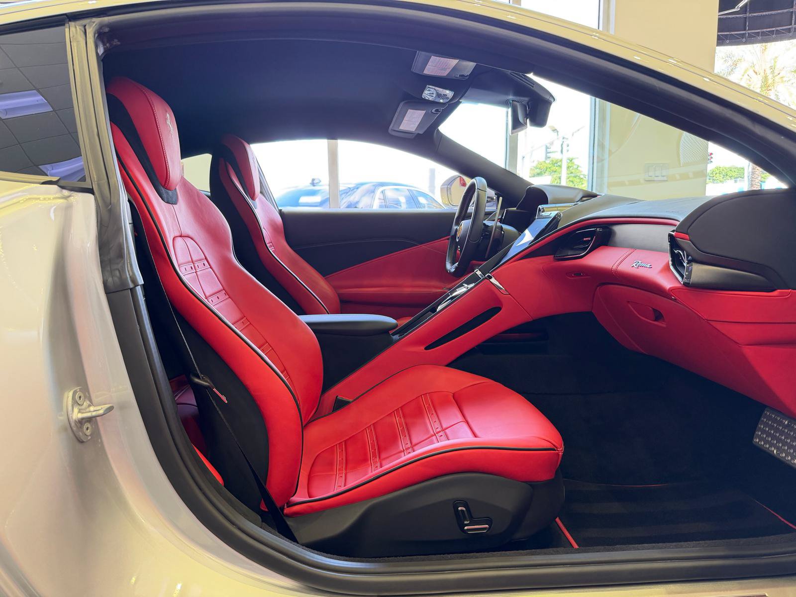 Used 2022 Ferrari Roma RWD image 50