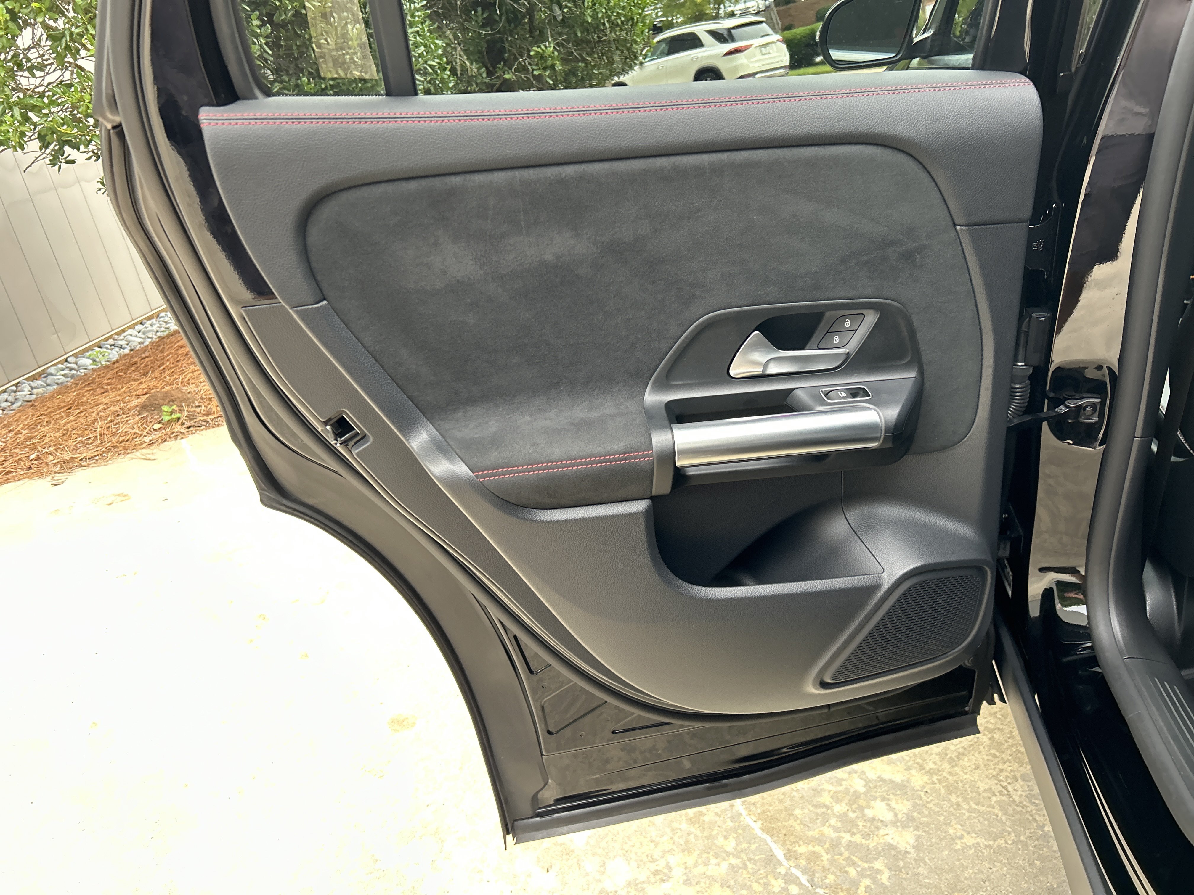 Certified 2023 Mercedes-Benz GLA 250 4MATIC image 36