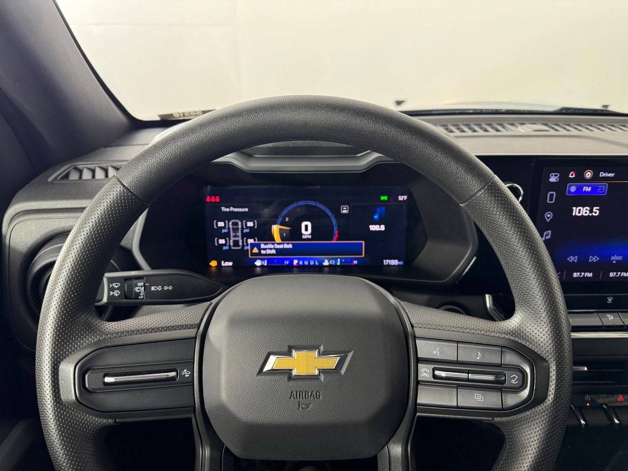 Used 2024 Chevrolet Colorado W/T image 21