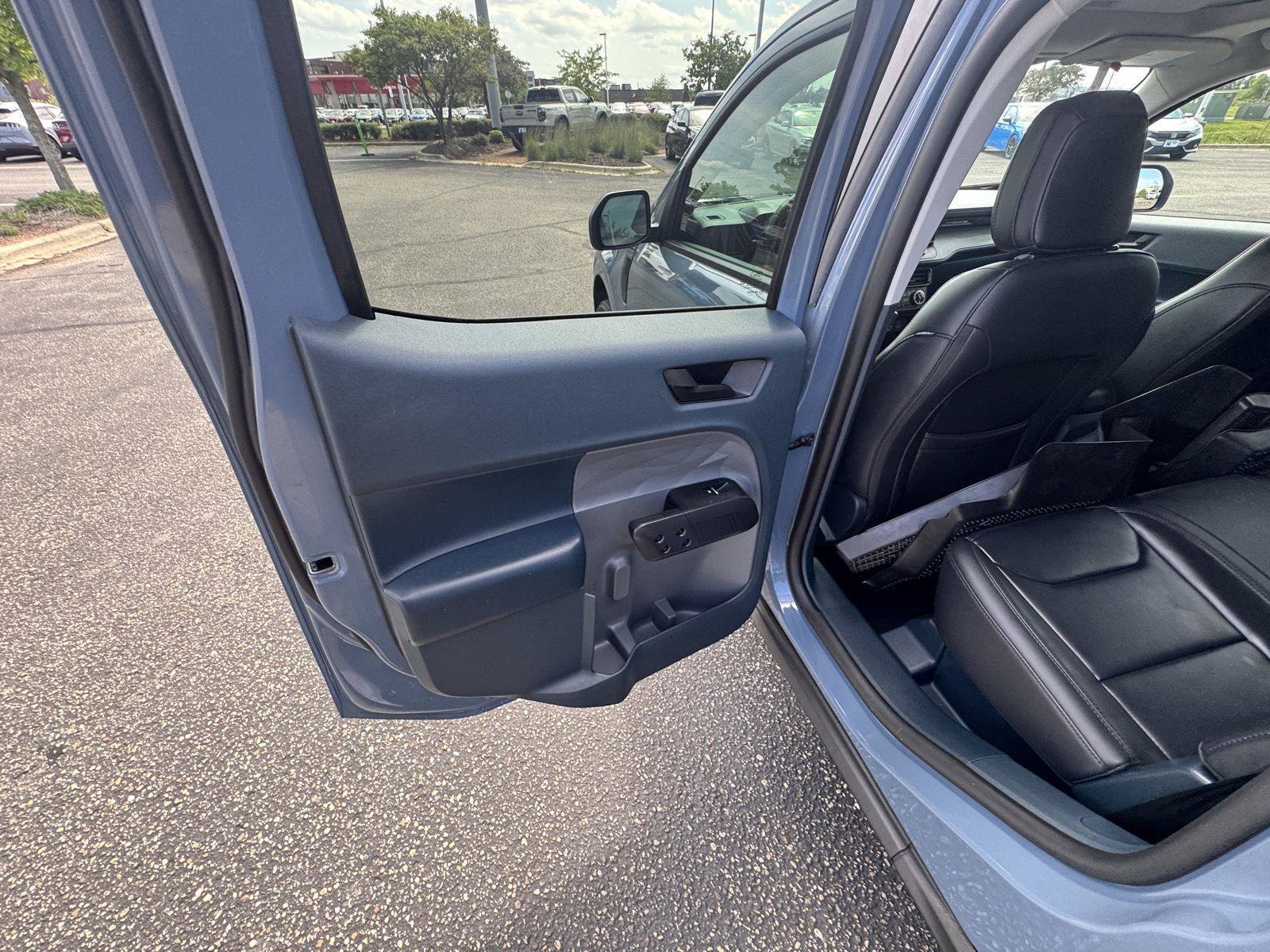 Certified 2024 Ford Maverick Lariat w/ Black Appearance Package FWD image 19
