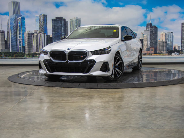 Used 2024 BMW i5 M60 w/ Premium Package AWD/4WD image 2