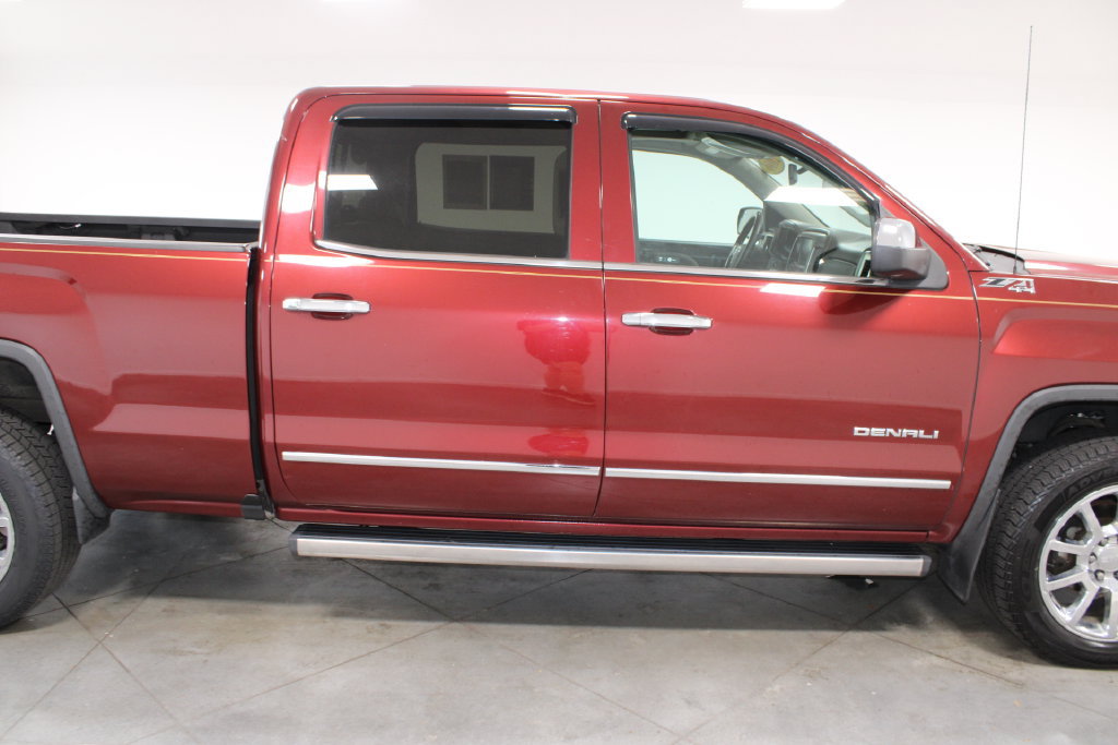 Used 2016 GMC Sierra 1500 Denali w/ Enhanced Driver Alert Package AWD/4WD image 11