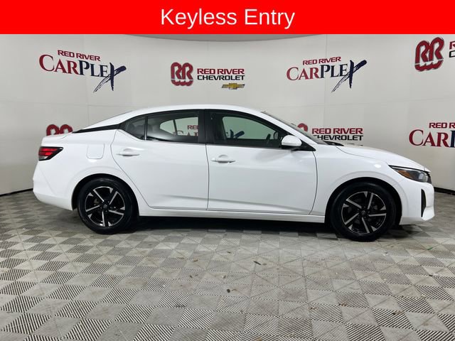 Used 2024 Nissan Sentra SV FWD image 9