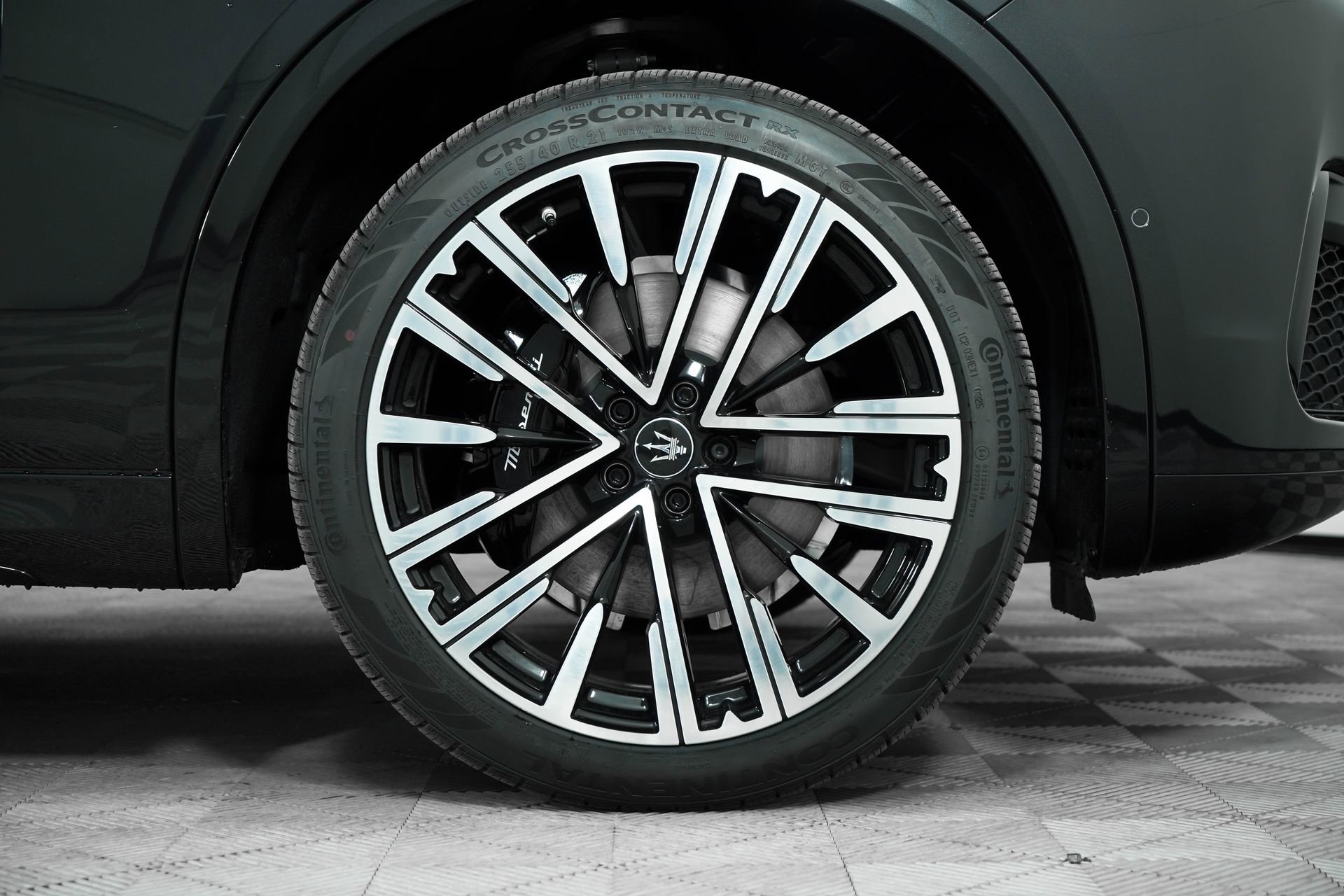 New 2025 Maserati Grecale Modena image 13