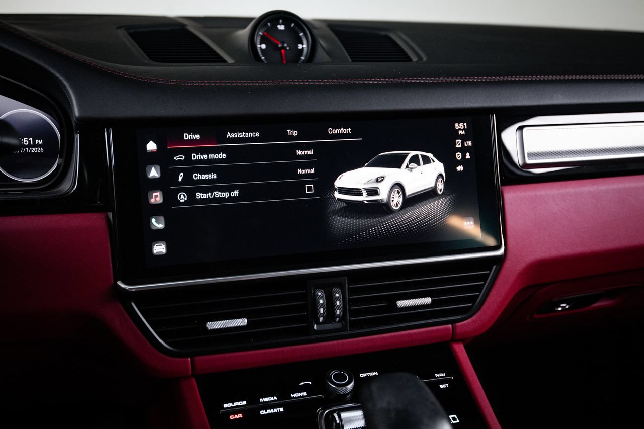 Certified 2023 Porsche Cayenne Platinum Edition AWD/4WD image 18